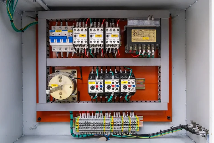 Плоскошлифовальный станок Heden DGS-820
