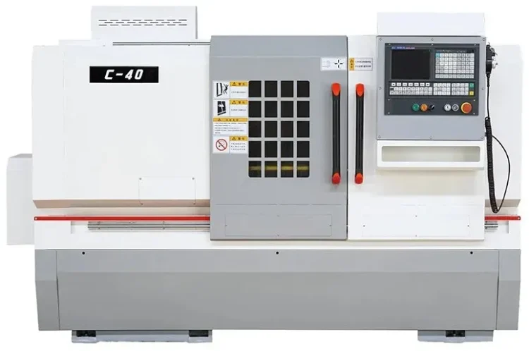 Токарный станок с горизонтальной станиной Smartech C-40